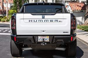 SUPER CLEAN 2024 GMC HU-MM-ER EV 3X PICKUP PRÊT À ÊTRE EXPÉDIÉ - Product Image 3