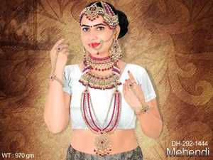 Conjunto de joyería nupcial de diseño tradicional antiguo de 970gm, collar pesado, pendientes para bodas y ocasiones especiales, conjuntos de joyería de moda - Product Image 3