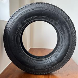 ยางรถบรรทุกคุณภาพสูง KUMA K701 ยางธรรมชาติสีดำ รับประกัน 1 ปี เปลี่ยนแทนได้ ขนาด 205-225 มม. - Product Image 3