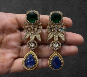 Pendientes elegantes de moissanita de primera calidad, aspecto hermoso, perfecto para bodas y ropa tradicional para mujeres - Product Image 5