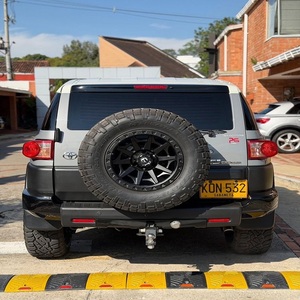 Toyota FJ Cruiser Blindaje 4.0 V6 SUV 2022 en Alta Demanda - Product Image 1