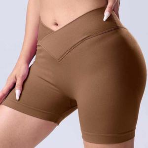 Short de yoga taille haute personnalisé de l'usine directe respirant pêche hanche ascenseur conception solide Type de taille moyenne pour Fitness Yoga - Product Image 1