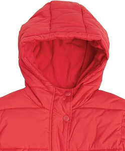 Veste matelassée légère pour homme, style streetwear, couleur rouge, fermeture éclair, écologique, avec capuche, tissu polyester 300 g/m², fabrication OEM - Product Image 5
