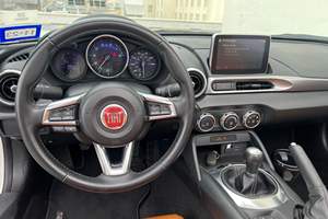 FIAT 124 SPIDER CLASSICA 2020 USADO, Volante a la Izquierda/Derecha - Product Image 3