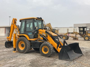 Chargeuse-pelleteuse sur pneus JCB 3DX 4x4 d'occasion pour la construction et les travaux de terrassement - Product Image 1