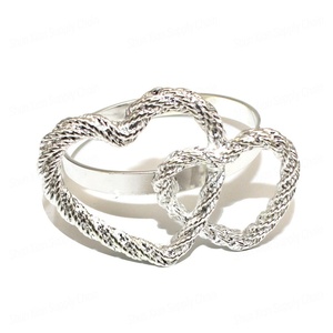 Anillos de Servilleta con Diseño de Corazón, Estética Lujosa que Realza sin Esfuerzo Tanto las Cenas Casuales como las Ocasiones Formales - Product Image 5