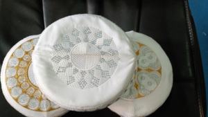 หมวกมุสลิมปักลายหินสำหรับผู้ชายจากบังคลาเทศ - Product Image 6