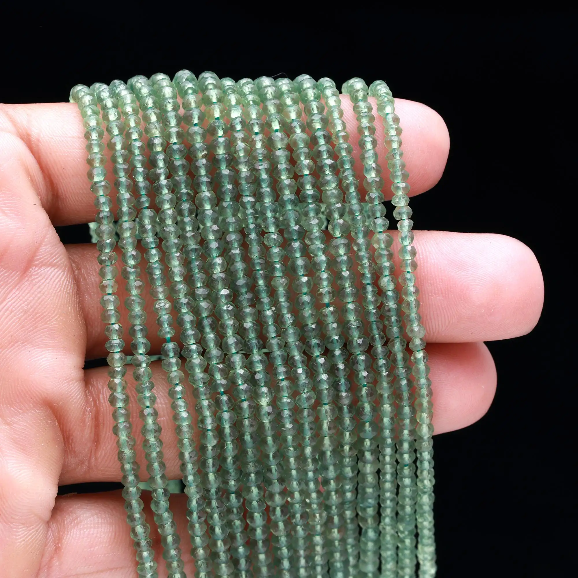 Vendita calda di belle perle di Apatite verde naturale di alta qualità 13 pollici filo di pietre preziose perline sciolte per la creazione di gioielli