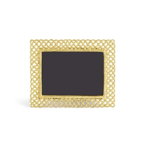 กรอบรูปโลหะสไตล์คลาสสิกพร้อมด้วยศิลปะวินเทจและตกแต่งแบบพรีเมี่ยมสำหรับการตกแต่งบ้านที่ซับซ้อน - Product Image 1