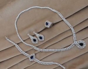 925 plata esterlina Zirconia cúbica (CZ) collar pendiente anillo pulsera conjunto con caja de zafiro sintético cadena-para regalos - Product Image 4