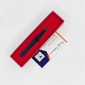 Pinzas para cejas de acero inoxidable de Color mate negro inclinado claro de 1,5mm de alta calidad con caja sostenible de Punta inclinada incluida - Product Image 6