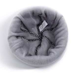 Gorro Bordado en 3D con Opciones de Color Personalizadas, Diseño de Punto Suave para Estilo Urbano, Marca y Uso en Clima Frío - Product Image 3