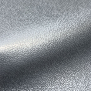 Cuero crudo Anthrazit de calidad superior en el escenario Hecho en Italia Calidad superior para muebles y equipos Cuero de piel de vaca - Product Image 1