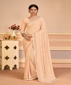 ส่าหรีสีเหลืองสำหรับเสื้อผ้าสีเขียวที่ดูสดชื่นและดูเป็นธรรมชาติ - Product Image 1