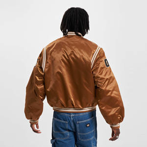 Veste universitaire en satin de polyester pour homme, coupe-vent imperméable à col montant, avec logo et nom d'équipe personnalisés, idéale pour l'automne - Product Image 2