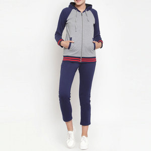 Premium Quality Women's Solid Color Tracksuit <b>Set</b> Customized Logo Printing Lightweight Breathable Women Tracksuit - Product Image 1