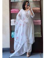 Ensemble de 3 pièces Kurtis de créateur Broderie et séquence élégantes Tenue ethnique élégante pour femmes pour mariages, fêtes et festivals