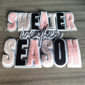 Fabricant OEM en vrac fer sur patchs chenille vacances grandes lettres conception de Noël brodé logo personnalisé patchs à paillettes - Product Image 5