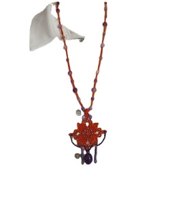Perles naturelles Améthyste et Agate Pièce unique Cadeau fait main pour son pendentif tour de cou en Labradorite, collier de perles de pierre de lune - Product Image 1