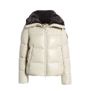 Chaqueta de Plumón de Alta Calidad al por Mayor con Logotipo Personalizado, Chaqueta de Invierno de Nailon Transpirable de Talla Grande con Peluche para Mujer - Product Image 5
