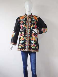 Chaqueta de Invierno 2026 Estilo Boho Chic con Bordado Suzani, Nueva Chaqueta de Moda con Bordado a Mano Suzani, Última Moda en Vestidos Casuales para Mujer - Product Image 4