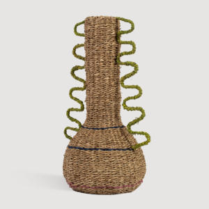 Parfait pour le bureau à domicile ou les cadeaux Beau vase en jonc de mer fabriqué à la main Objet décoratif tissé pour les occasions spéciales - Product Image 4