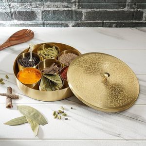 Boîte à épices décorative en laiton pour accessoires de cuisine indienne, rehaussant le comptoir avec une touche culturelle - Product Image 5