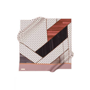 Écharpe carrée en crêpe de soie satinée à imprimé numérique de luxe 90x90 - Product Image 1