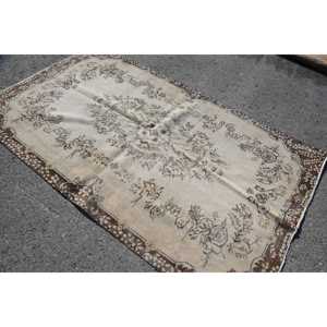 พรมตุรกีวินเทจ ขนาด 4.7x7.9 ฟุต สีเบจ ลายดอกไม้ ทำจากขนสัตว์ - Product Image 2