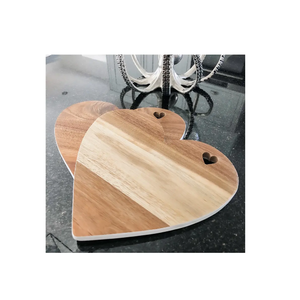 Planche à découper en bois d'acacia Planche à déjeuner en forme de cœur pour articles de cuisine Planche à découper d'Inde - Product Image 6