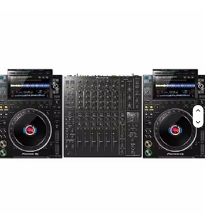 Nuevo Set de DJ 100% Original: 2x CDJ 2000 Nexus2 NXS2, 1x DJM 2000 DJM-900NXS2 Nexus Mixer - Product Image 1