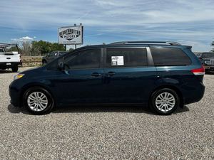 Toyota Sienna XLE 2012 Usada, 7 Pasajeros - Product Image 2