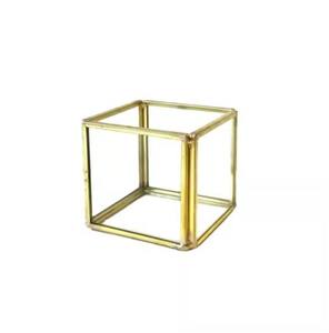 Portavelas Decorativo Nórdico de Diseño Único, Metalizado en Dorado, para Velas Votivas, para Sala de Estar, Hecho a Mano y Personalizado - Product Image 2