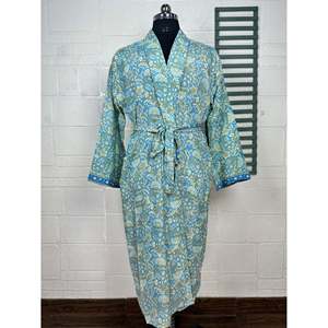 Kimono en soie douce de style bohème pour homme, imprimé Patola, élégant, pour la plage ou la maison, avec ceinture, 1 pièce - Product Image 1