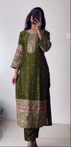 Lancement d'un nouveau vêtement de fête de marque Vichitra Silk Fancy Beautiful Sequence Brodé Work Top and Pant With Dupatta Suit Set - Product Image 2