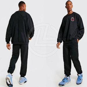 Ensemble de survêtement régulier coupe ample pour homme avec sweat à capuche baggy tendance et joggers d'hiver légers et respirants - Product Image 4