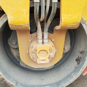 Rodillo Vibratorio Hidráulico de Doble Tambor de 2-3 Toneladas, de Segunda Mano, Original, de Alto Rendimiento, STR30C-8S con Motor Diésel - Product Image 4