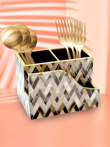 ที่วางช้อนไม้ธรรมชาติพิมพ์ลายสำหรับทำอาหารอินเดีย ช่วยให้เคาน์เตอร์สะอาดและเป็นระเบียบ ราคาขายส่งโดย AALIYAN IMPEX - Product Image 2