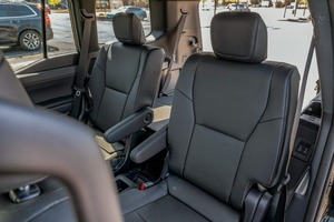 LUXURY RIDE 2024 GX 550 Premium+ Motor Turbo V6 de 349 hp, Tracción en las Cuatro Ruedas - Product Image 6