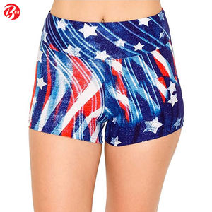 Shorts d'entraînement multicolores en tissu respirant pour femmes, avec votre propre logo, impression par sublimation. - Product Image 3