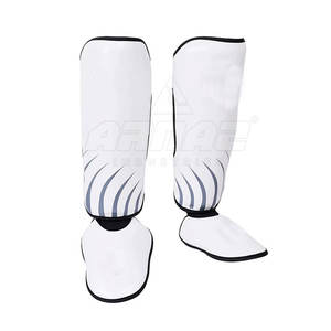 Espinillera de Boxeo de Primera Calidad y Larga Duración con Tela Transpirable y Superficie Lisa - Product Image 3