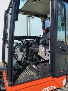 Miniexcavadora sobre orugas para comparación de 2022, miniexcavadora a la venta - Product Image 3