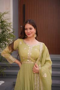 NEW Launching REAL <strong>MODELLING</strong> Designer Party Wear Look Collection - Product Image 3