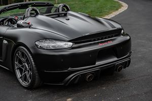 2025 718 Spyder RS 493 hp, Motor de 4.0 Litros y 6 Cilindros en Línea, Paquete Weissach, Equipamiento de Alta Gama - Product Image 4