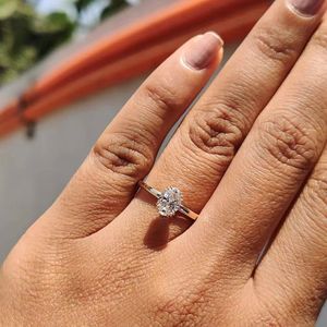 Bague en diamant de laboratoire de haute clarté avec finition polie idéale pour un usage quotidien et des fonctions de soirée élégantes d'Inde - Product Image 3