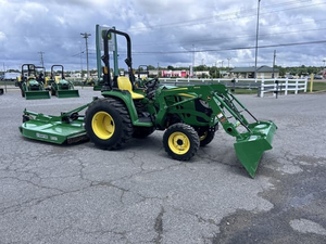 Tracteur utilitaire compact John Deere 3038E 37HP 4x4, transmission hydrostatique, chargeur frontal, diesel, prêt à l'emploi, à vendre. - Product Image 3