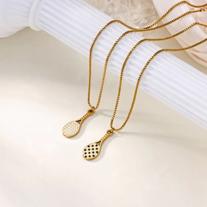 Collier pendentif raquette de tennis plaqué or, chaîne en acier inoxydable 304, bijoux pour femmes, design géométrique, parfait pour un usage quotidien - Product Image 2