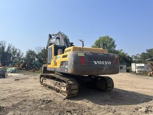 Volvo EC460 di seconda mano escavatore cingolato macchina idraulica con motore centrale per progetti su larga scala opzione per la vendita - Product Image 4