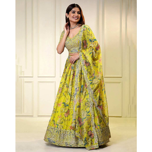 Magnifique Lehenga Choli en organza imprimé floral numérique jaune citron - Product Image 1
