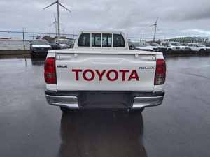 VENTES FLASH - Toyota Hilux Revo d'occasion, cabine simple, pack sécurité, 2.4L Turbo Diesel - Product Image 6